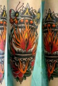 Flama de colors modern d'estil tradicional amb patrons de tatuatge d'aus i papallones