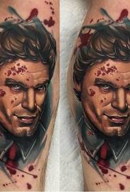 Noha nové školské krvavé dexterové portrétové tetovanie