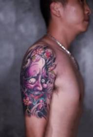 Immagine di 9 bellissimi tatuaggi sul braccio grande