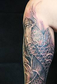 Vibrerande svartvit tioarmad bläckfisk tatuering