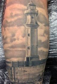 Il polpaccio è molto realistico e realistico, il modello del tatuaggio del faro