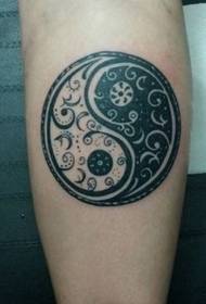 Beautiful black and white yin and yang gossip symbol tattoo pattern