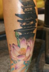 Tempulli i zi i viçit aziatik dhe modeli shumëngjyrësh tatuazhi i lotusit