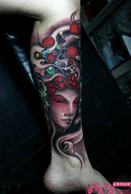 Tatuaje de ĉina tradicia floro