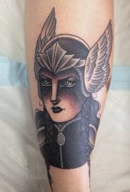 Tele farebné kreslené fantasy žena s tetovaním prilby