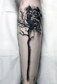 Vitello nero grande albero e modello del tatuaggio del sole