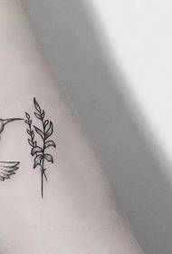 Modello di tatuaggio semplice braccio grande piccolo colibrì fresco fiore