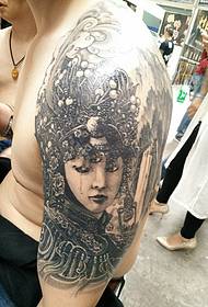 Tatoo moja tatoo la maua nyeusi na nyeupe