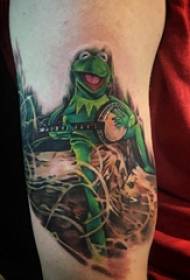 I-Baile yezilwanyana tattoo yomfundi oyindoda ingalo enkulu kumfanekiso we tattoo we-frog