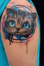 Brazo grande de niña de patrón de tatuaje lindo de dibujos animados en imagen de tatuaje de gato de color