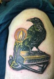 Crow tattoo ilistrasyon ti gason kwis chandèl ak Crow tattoo foto