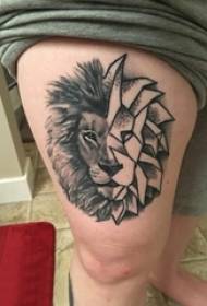 Baile tatuaggi animali leone tatuaggio immagini cucite su cosce maschili