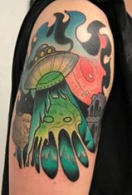 UFO-tatuointikuvio, urospuolinen käsivarsi, värilliset lentävät lautanen-tatuointikuvat