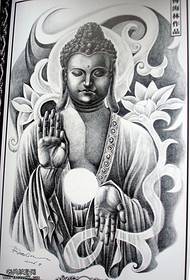 Suur käsi nagu Buddha peamisel tätoveeringu mustril