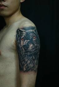 A 3d wild wolf tattoo pattern makes people dare not approach
