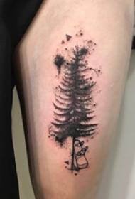 Coscia tatuaggio ragazzo maschio coscia su skateboard e foto tatuaggio albero grande
