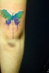 Velké rameno stříkající inkoust malé čerstvé motýl tetování vzor