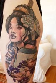 Japanske geisha tatoeage foto famke dij fûgel en geisha tatoeage