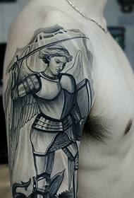 Tatuaggio di grande braccio ritratto in bianco e nero molto classico