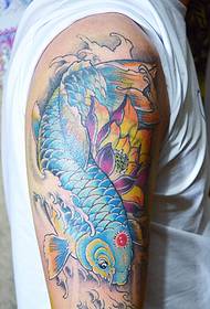 Grande immagine del tatuaggio del calamaro blu brillante