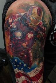Diversi tatuaggi totem color braccio lucido