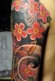 Daghang, kolor, koloranan nga imahe sa tattoo sa bulak