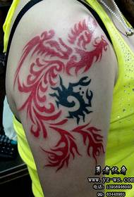 I-Hefei Brave Tattoo Works: I-Big Arm Phoenix Totem Tattoo iphethini