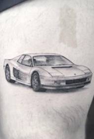 Tatuaxe da coxa coxa do rapaz masculino na tatuaxe do coche negro