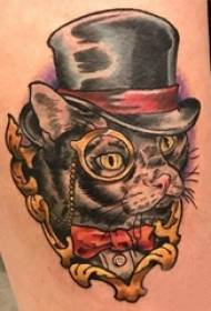 Tattoo de gato Imaxe tatuaxe simple de rapaza na coxa da rapaza