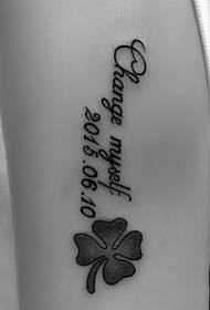 Tatuaggio inglese semplice e chiaro