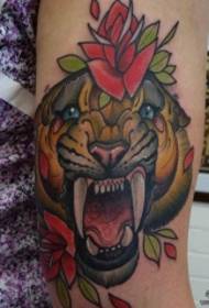 Big arm European and American school tiger flower tattoo pattern
