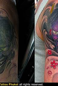 Velika roka kot tatoo