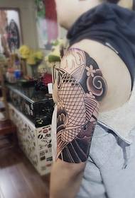 Gambar tato sotong ireng lan putih cithakan lawas umur ing taun
