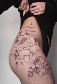 女士大腿性感的大腿花紋身紋身圖片