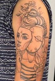 Tatuażysta portret chłopca duże ramię na masce i obraz postaci tatuaż portret