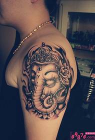 Pánský obrázek tetování slona bohatého na velkou paži