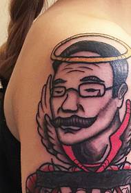 Immagine del tatuaggio del ritratto di colore del braccio grande creativo pieno
