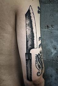 Big arm Europe and the United States point sharp knife tattoo pattern