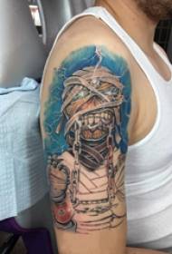 Tattoo mummiesKép férfi múmia színes múmia tetoválás képeken
