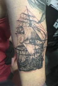 Tattoo Sailing Boat Boy's Big Arm on Black Sailing Tattoo Picture  102921 @ Dubbel grootarm tatoeëring meisie groot arm op gekleurde tekenprentkaraktertatoo prentjie