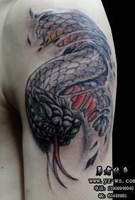 Хефеи храбре тетоваже дјелују: узорак тетоваже змија великих руку