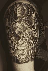 Vilde vilde store sorte aske dragon tatovering