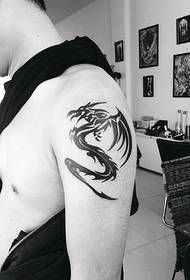 Classic personality of the totem tattoo picture