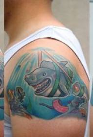 Chingwe chachikulu cha tattoo cha shark mwana wamwamuna pachithunzi cha tattoo cha shark