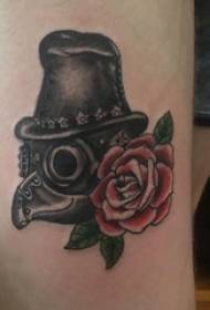 Maschera coscia modello coscia tatuaggio ragazza e foto tatuaggio fiore