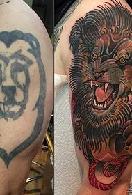 Velký paže evropský a americký lev pokrývají tetování