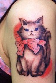 Iso jousi söpö jousi kissan tatuointikuvio