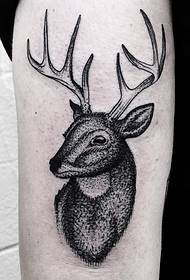 Big deer black gray point stab school tattoo pattern