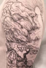 Podwójne duże ramię tatuaże męskie duże ramię na czarnych zdjęciach tatuaży krajobrazowych