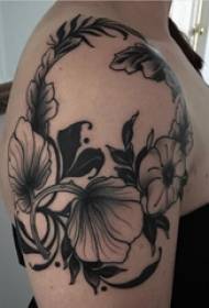 Татуювання з подвійною рукою, ніжний малюнок татуювання квітки на руці дівчини